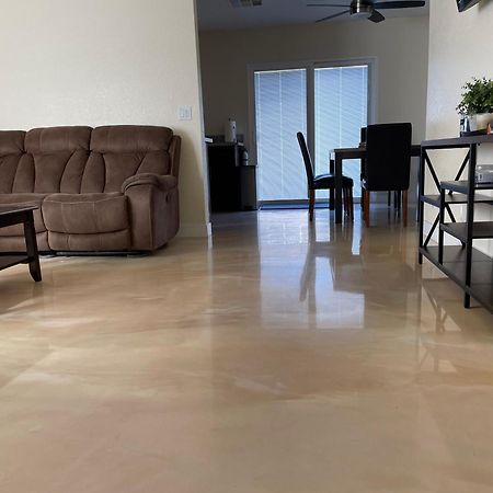 Villa Newly Remodeled Family Friendly 3B/2B House Henderson Exterior foto