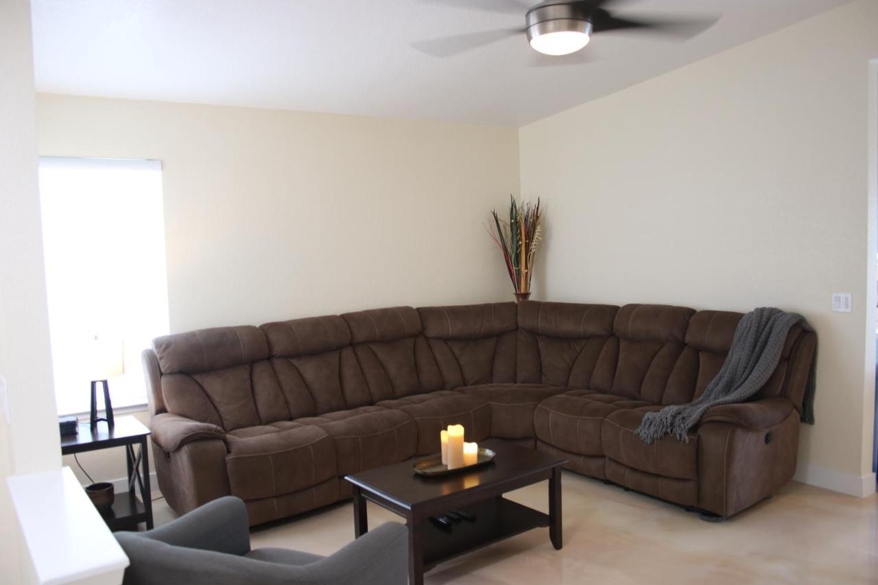 Villa Newly Remodeled Family Friendly 3B/2B House Henderson Exterior foto