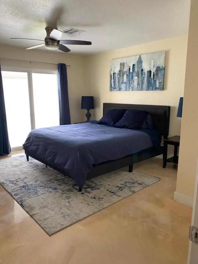 Villa Newly Remodeled Family Friendly 3B/2B House Henderson Exterior foto